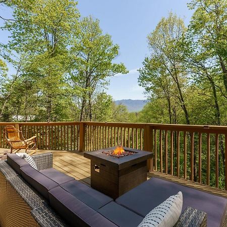 Grand Ole Chalet - Mt Viewsfireplacefirepitarcade Gatlinburg Dış mekan fotoğraf